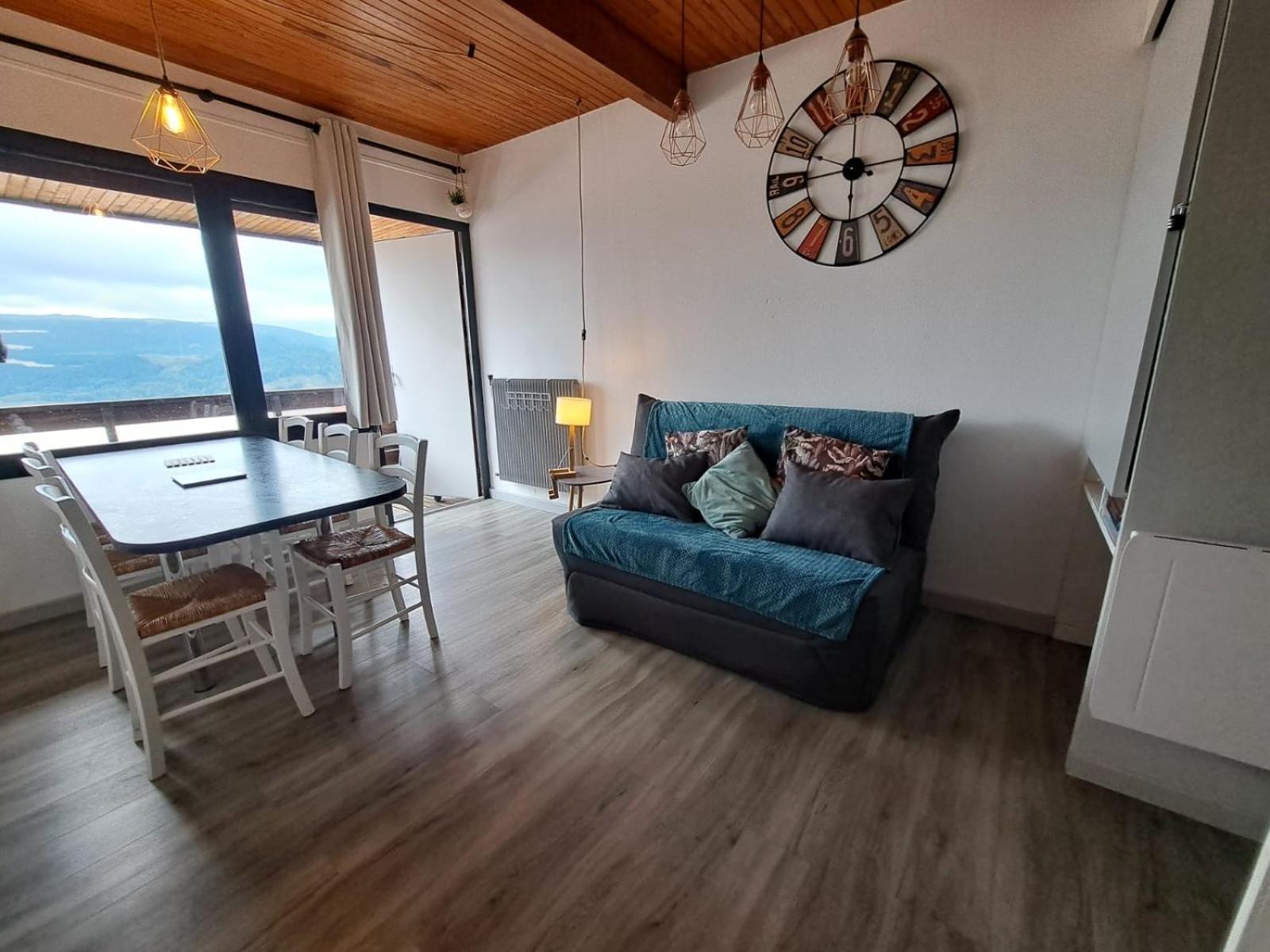 Appartement Duplex Avec Vue Sur Le Sancy Et Garage Couvert Murat-le-Quaire エクステリア 写真